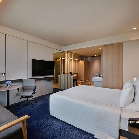 Novotel Bangkok Future Park Rangsit Патхумтхани Экстерьер фото