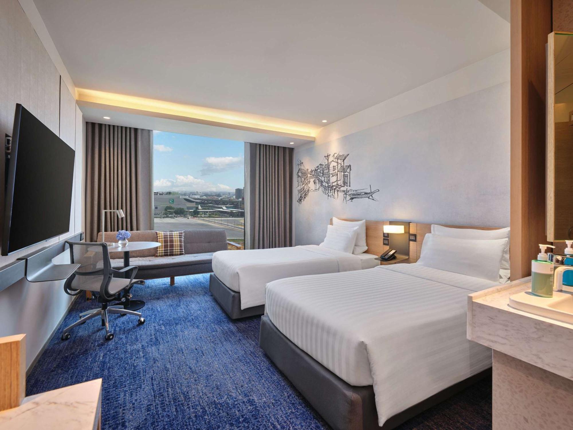 Novotel Bangkok Future Park Rangsit Патхумтхани Экстерьер фото