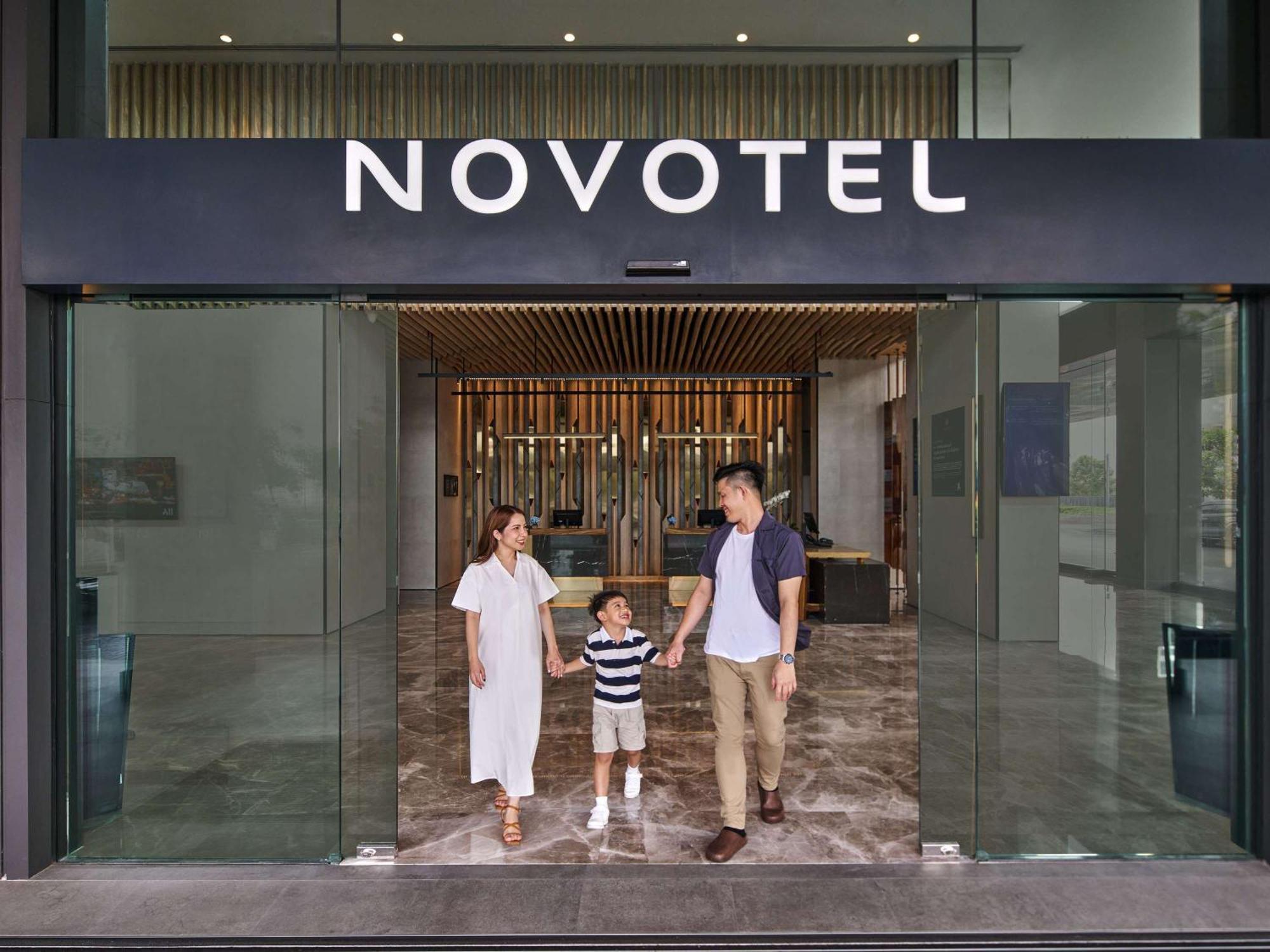 Novotel Bangkok Future Park Rangsit Патхумтхани Экстерьер фото